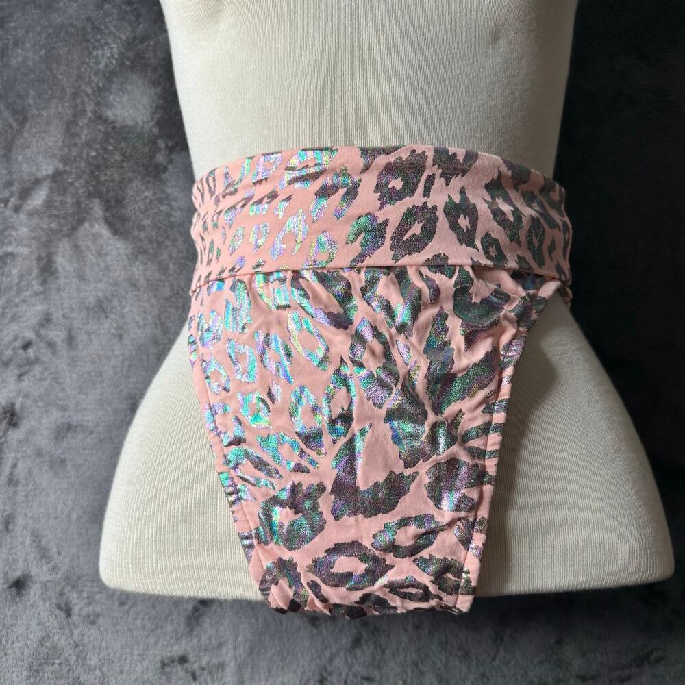Vintage Y2K Leopard thigh high fold over Pink Bikini Bottom 
Women’s Size s/M